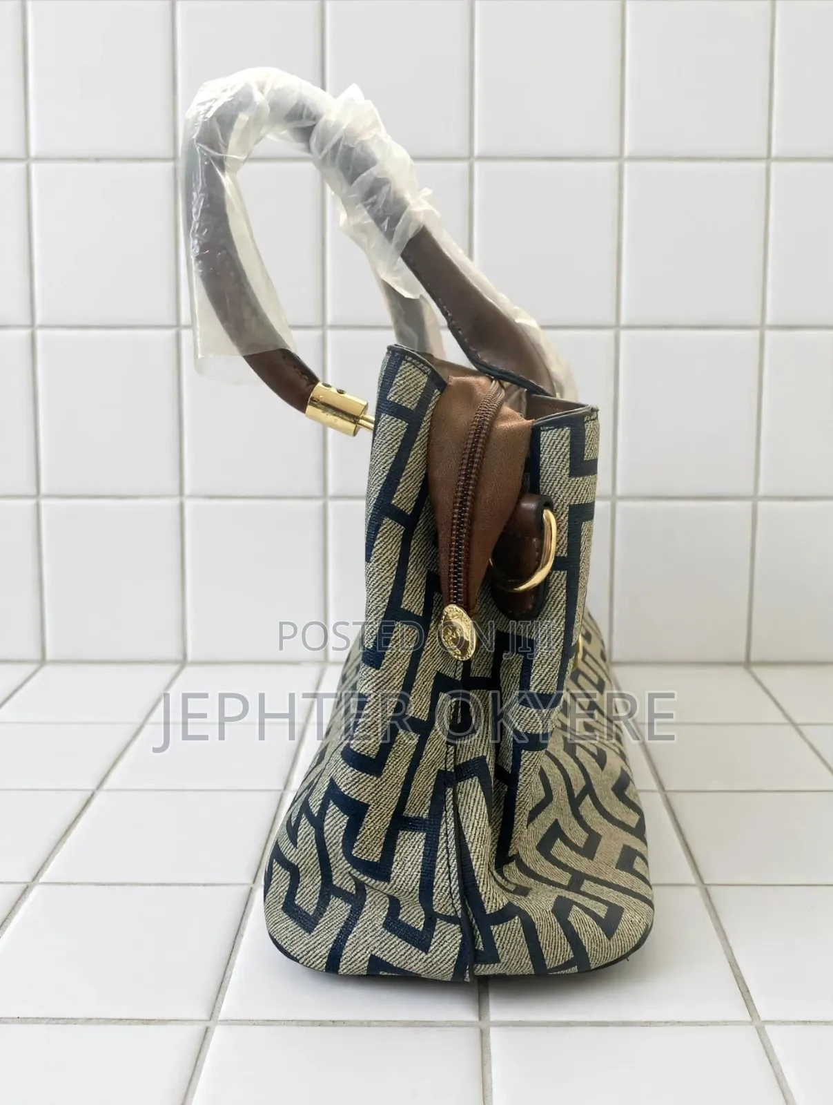 Ladies Designer Office Handbags
