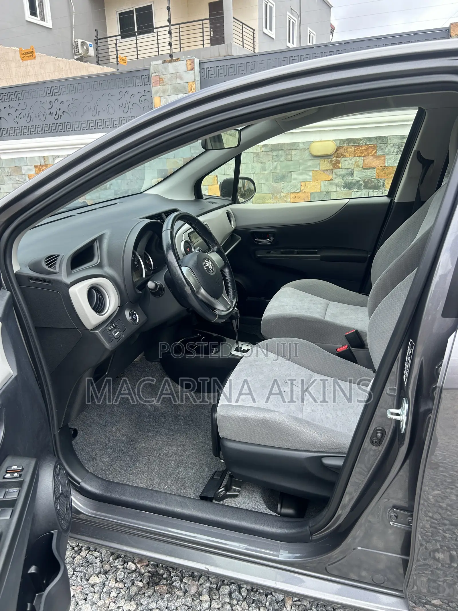 Toyota Vitz 2013 Gray