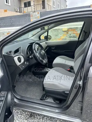 Toyota Vitz 2013 Gray