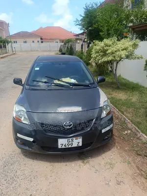 Toyota Yaris 1.5 Sedan 2008 Gray