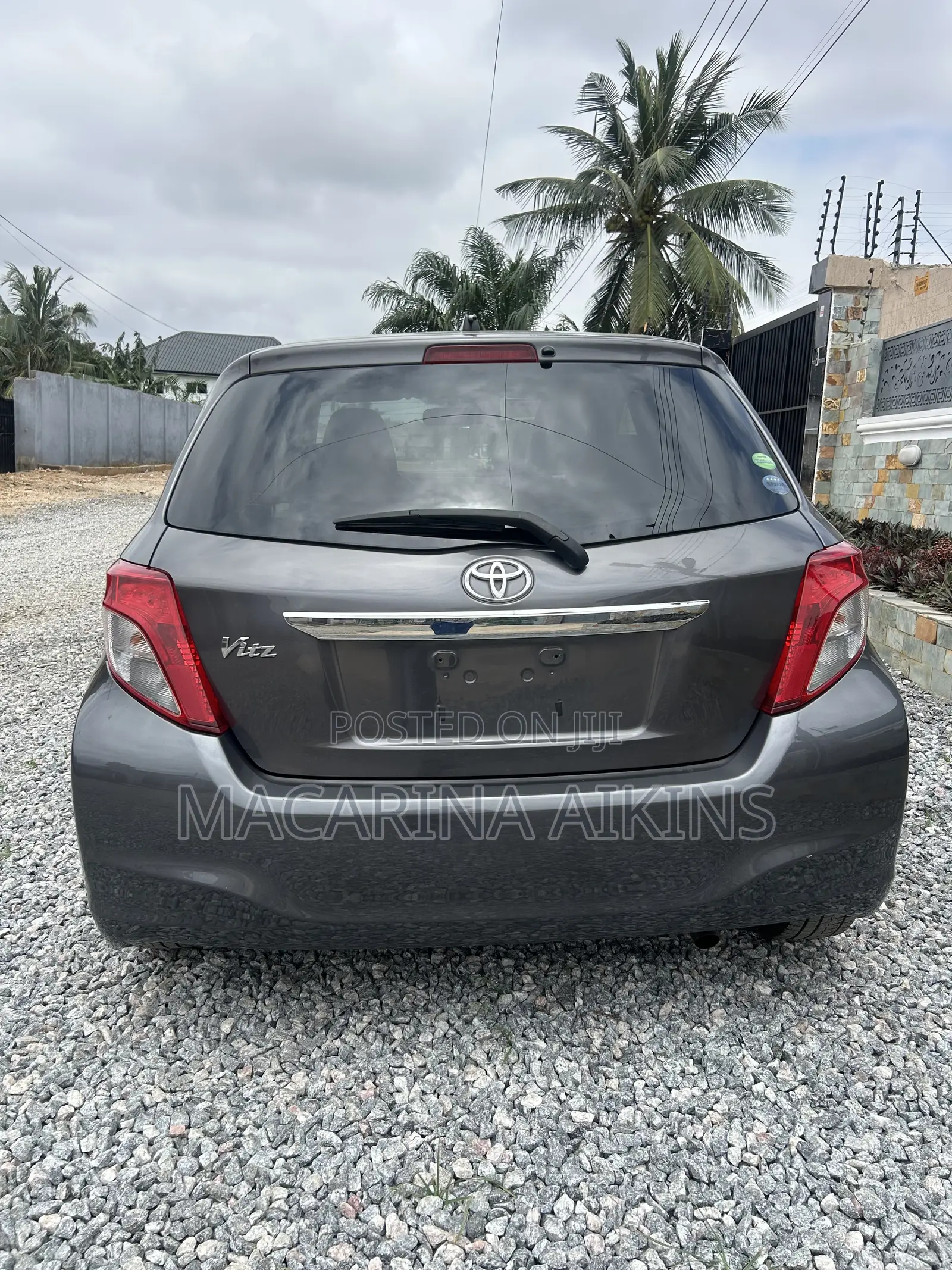 Toyota Vitz 2013 Gray