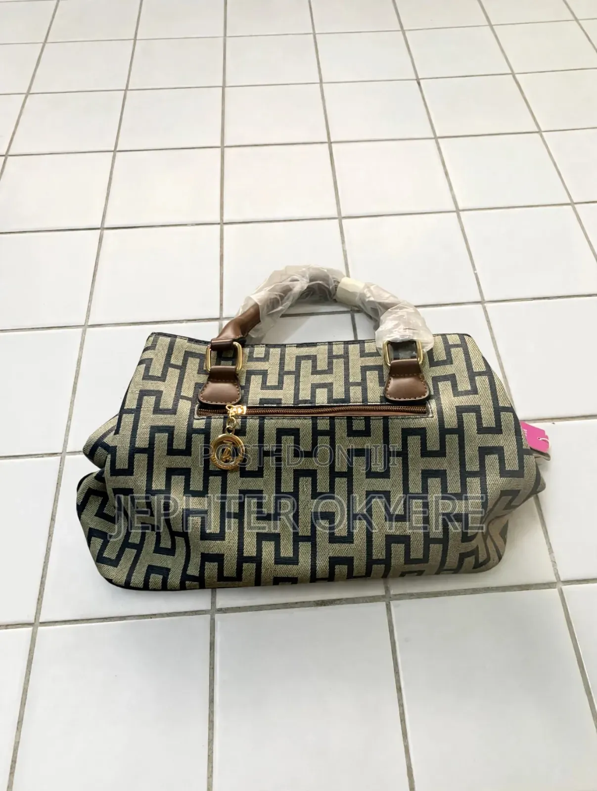 Ladies Designer Office Handbags