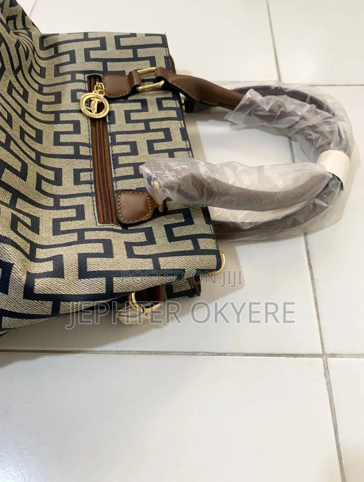 Ladies Designer Office Handbags