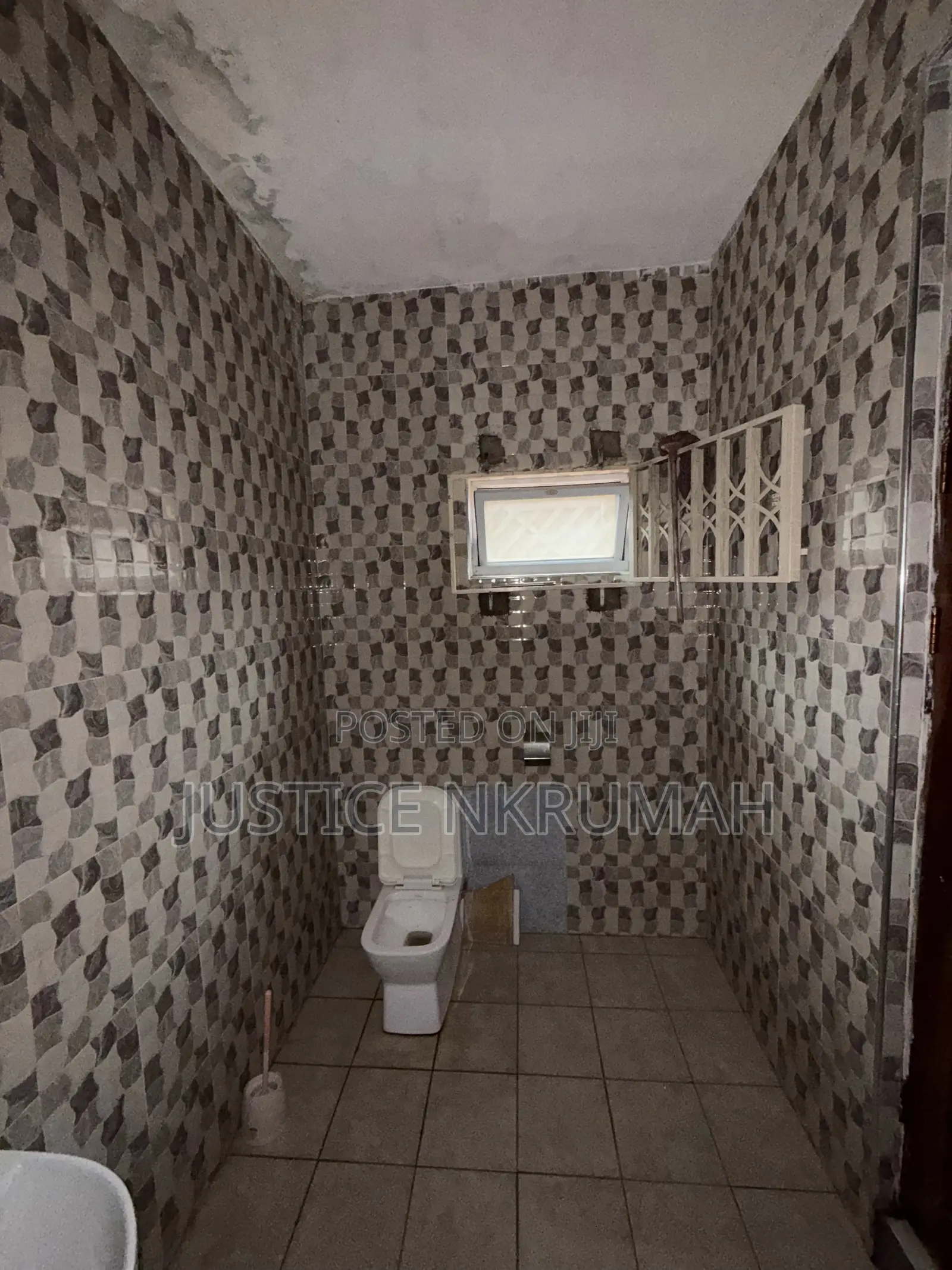 2bdrm Apartment in Mr. Justice Estate, Old Barrier for rent