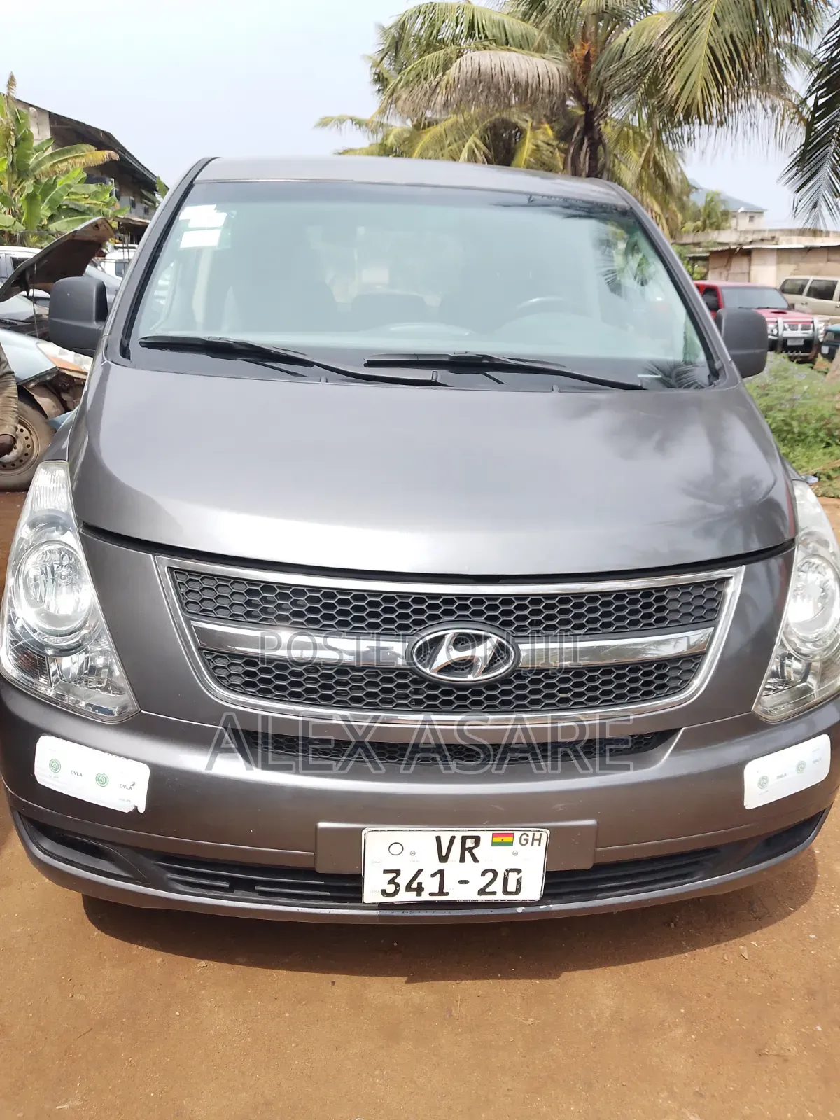 Hyundai Starex 2015 Grey