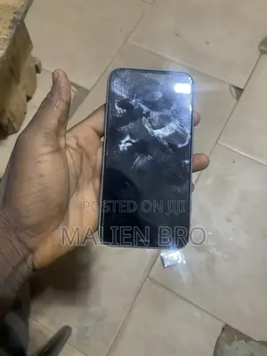 New Apple iPhone XR 64 GB Blue