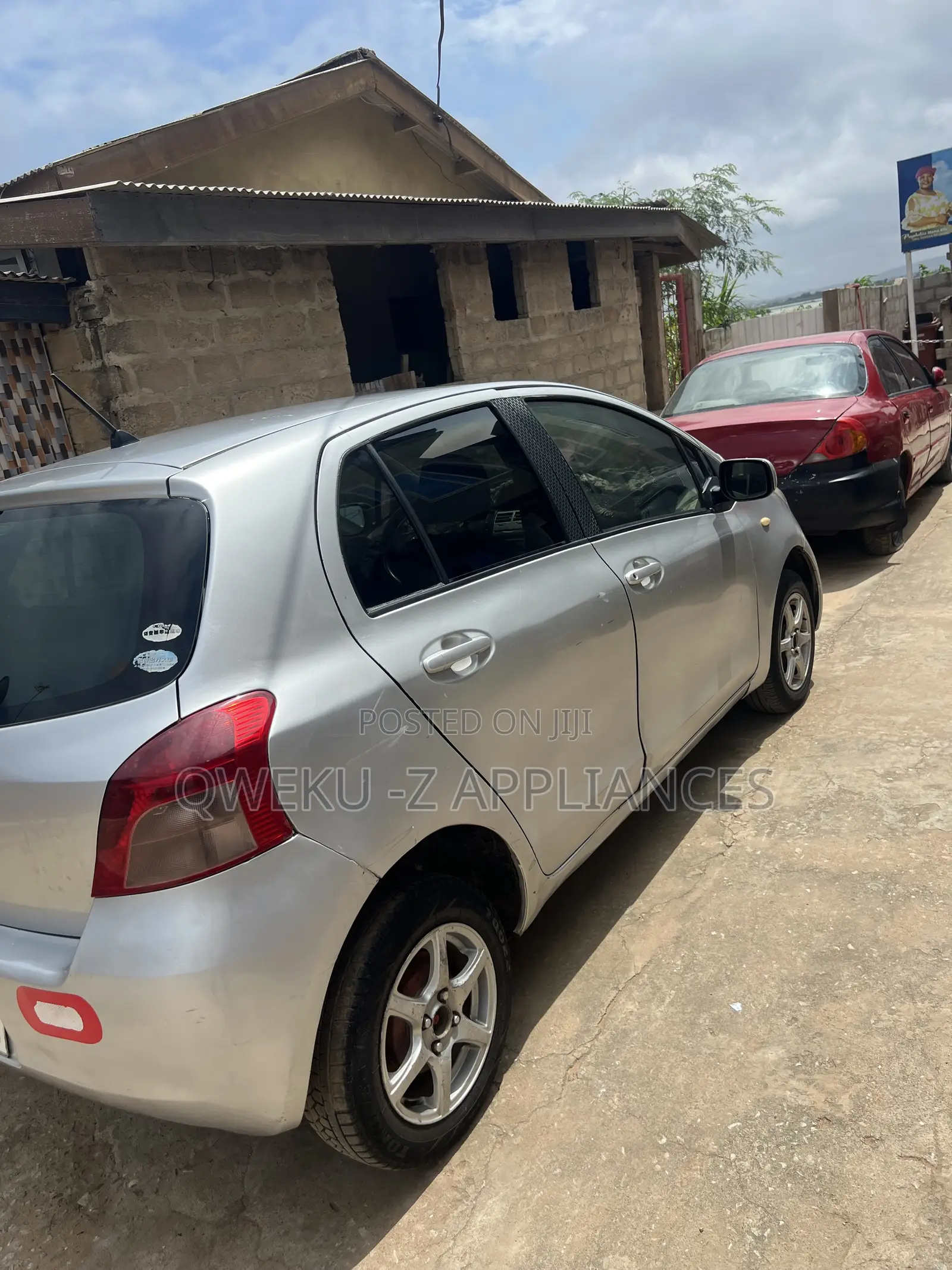 Toyota Vitz 1.5 FWD 5dr 2008 Gray