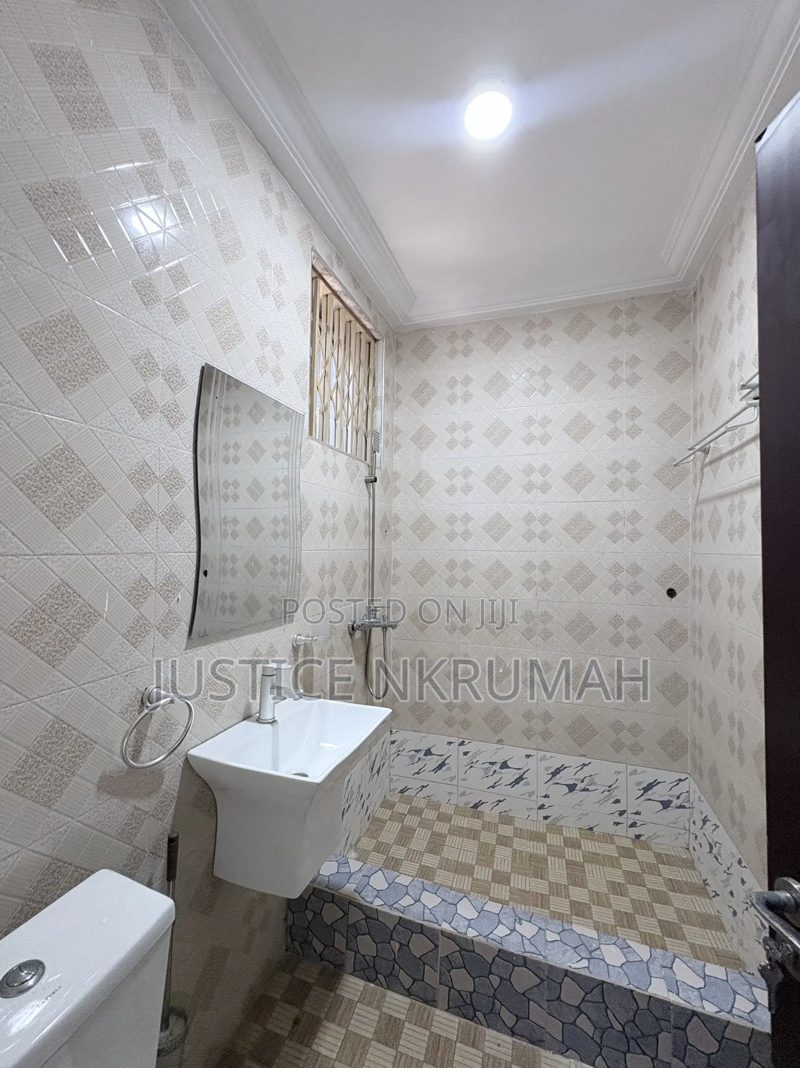 4bdrm Apartment in Mr. Justice Estate, Bortiano for rent