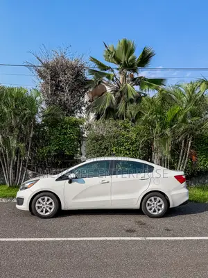 Kia Rio LX 4dr Sedan (1.6L 4cyl 6M) 2017 White