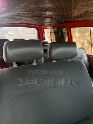 Toyota HiAce 2010 Blue