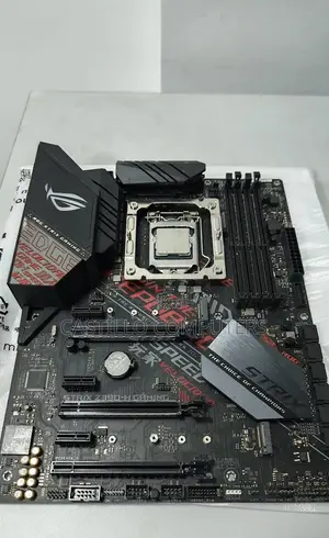 ASUS Strix Z390h + (I7)