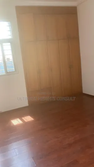 6bdrm House in Achimota, Mile 7 for rent