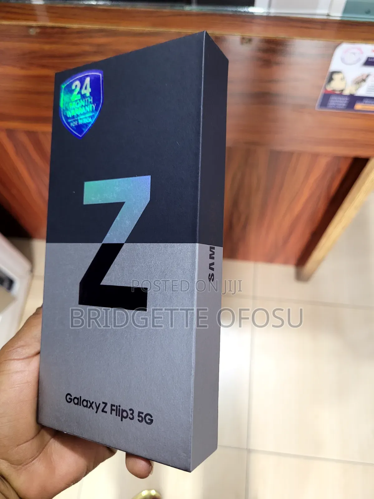 New Samsung Galaxy Z Flip3 5G 128 GB Black