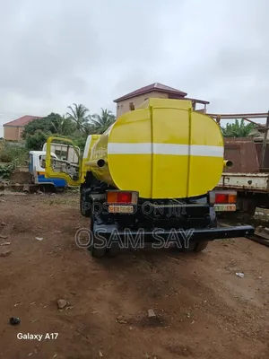 Hyundai Mighty Water Tanker
