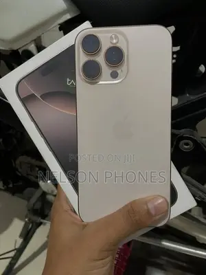Apple iPhone 16 Pro Max 512 GB Gold