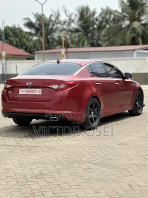 Kia K5 2.0 T-GDI 2011 Red