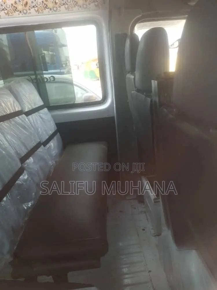 Mercedes-Benz Sprinter 2000 White