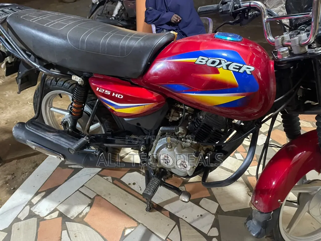 Bajaj Boxer 125 2025 Red