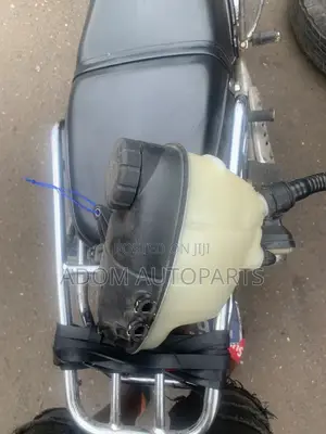 Mercedes Benz S Class Reservoir Bottle Tank