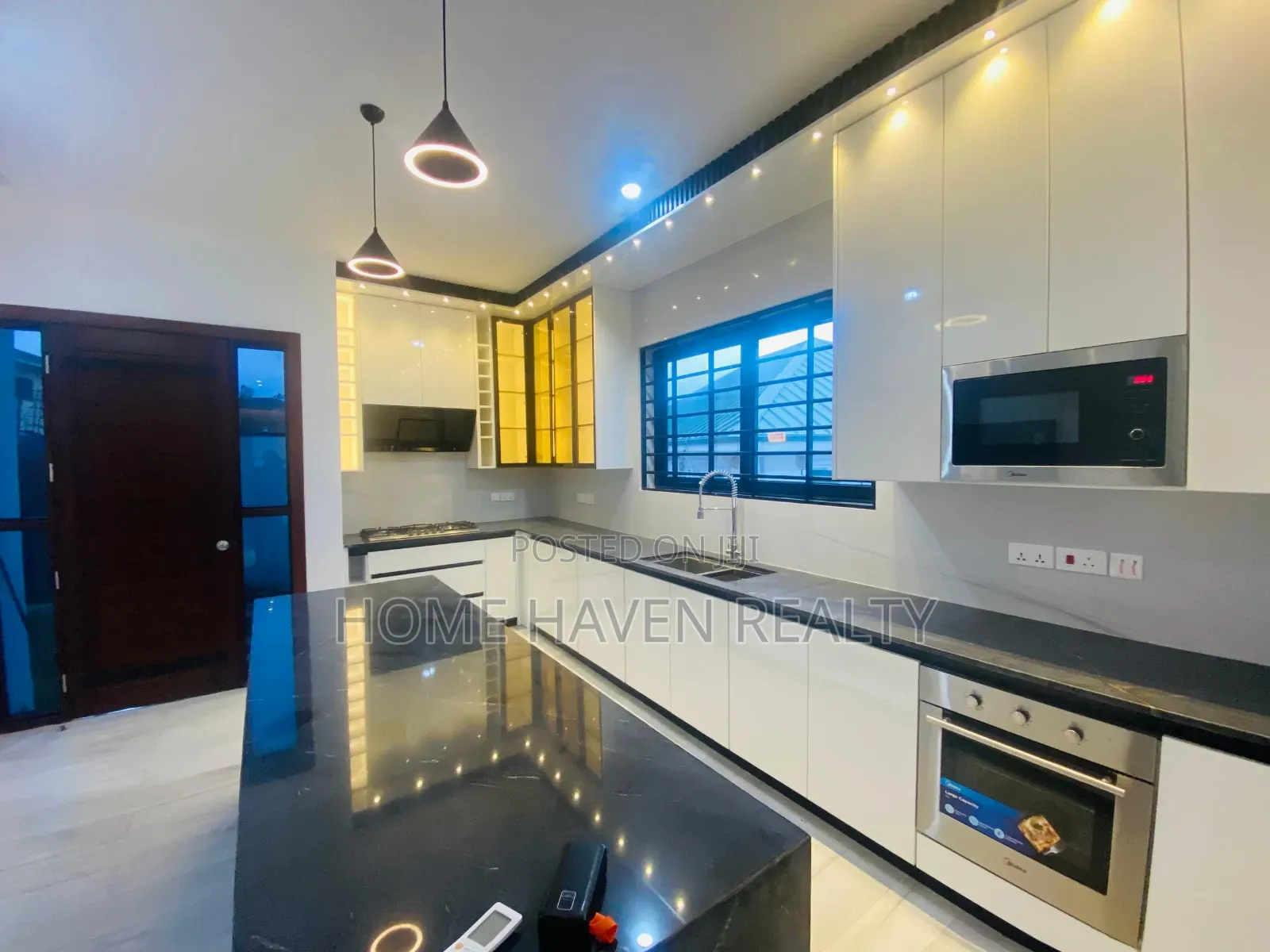 2bdrm House in Spintex Coastal, Baatsona Total for sale