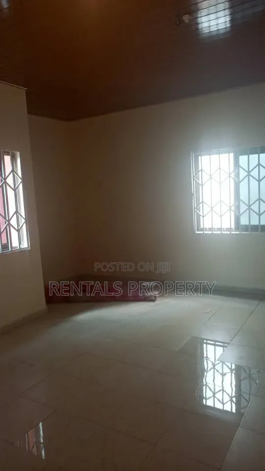 3bdrm House in Oyibi, Sasaabi for rent