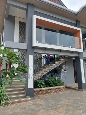 3bdrm Apartment in Community 11, Tema Metropolitan for rent