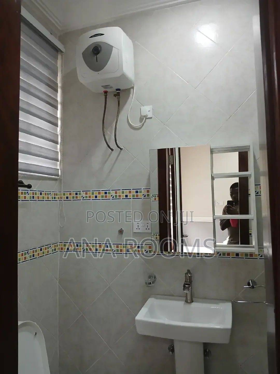 3bdrm Apartment in Community 11, Tema Metropolitan for rent