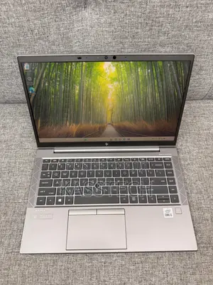 Laptop HP ZBook Firefly 14 G7 16GB Intel Core i5 SSD 256GB