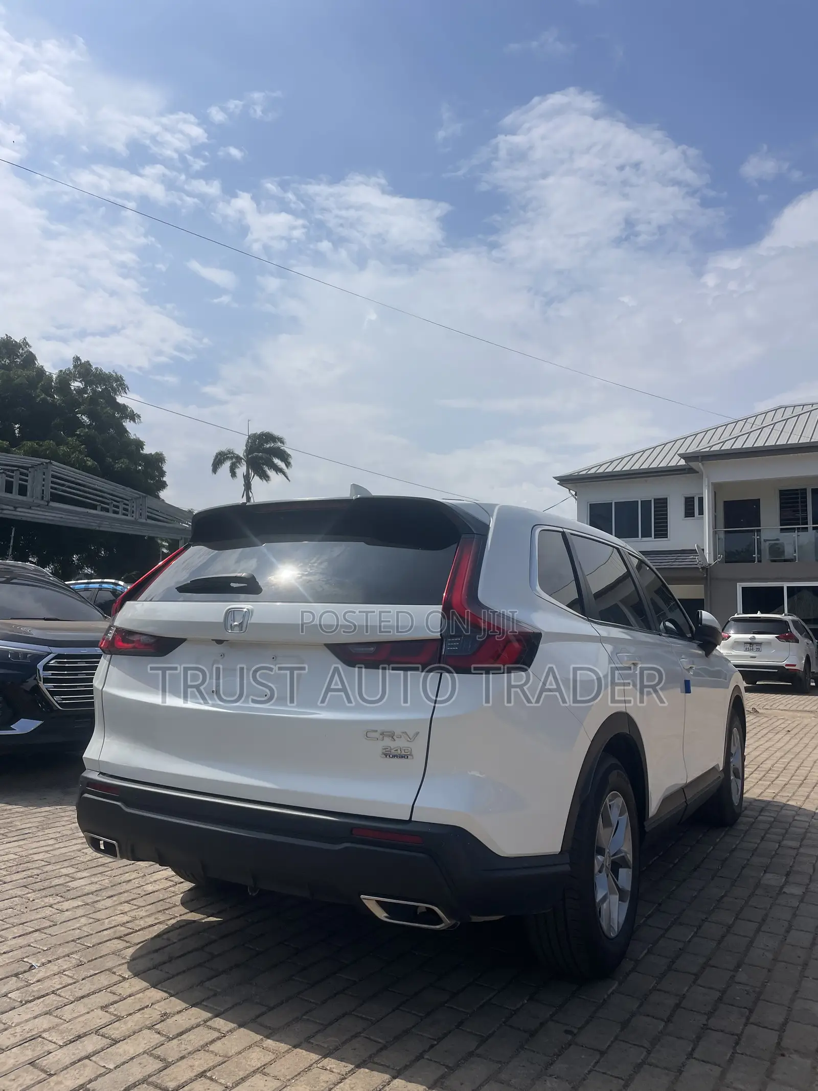 Honda CR-V 2023 White