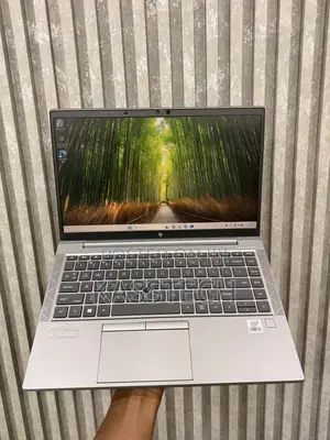 Laptop HP ZBook Firefly 14 G7 16GB Intel Core i5 SSD 256GB