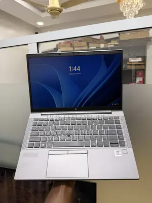 Laptop HP ZBook Firefly 14 G7 16GB Intel Core i5 SSD 256GB