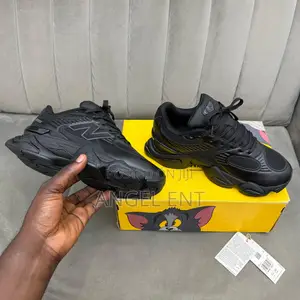 New Balance 9060 "Triple Black" Sneakers Available (Loc:Adum Kumasi)