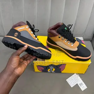 Timberland Waterproof Field Boots Available in Box (Loc: Adum Kumasi)
