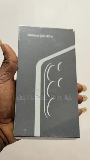 New Samsung Galaxy S26 Ultra 5G 256 GB Gold