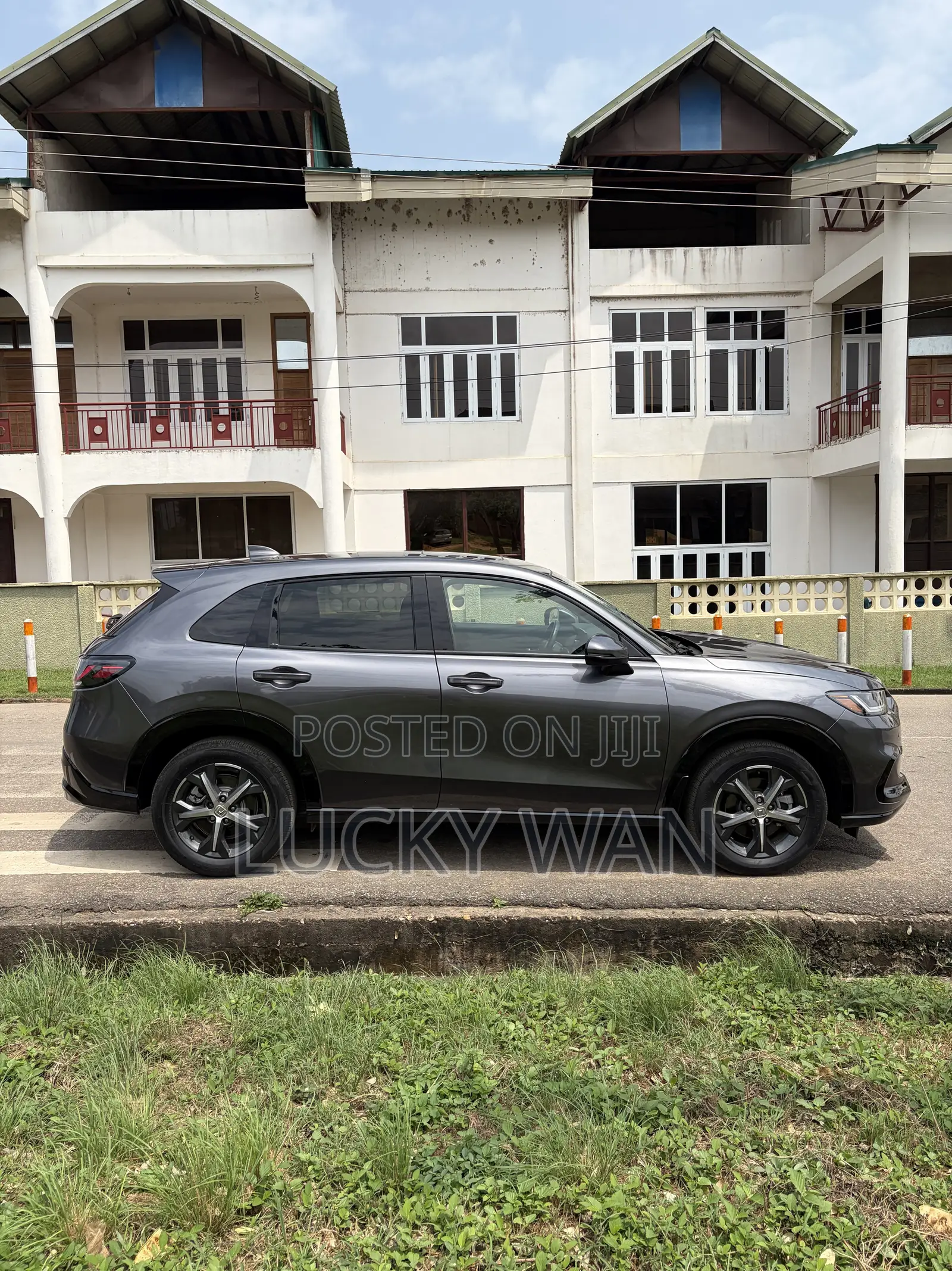 Honda HR-V EX-L AWD CVT w/o BSI 2025 Silver