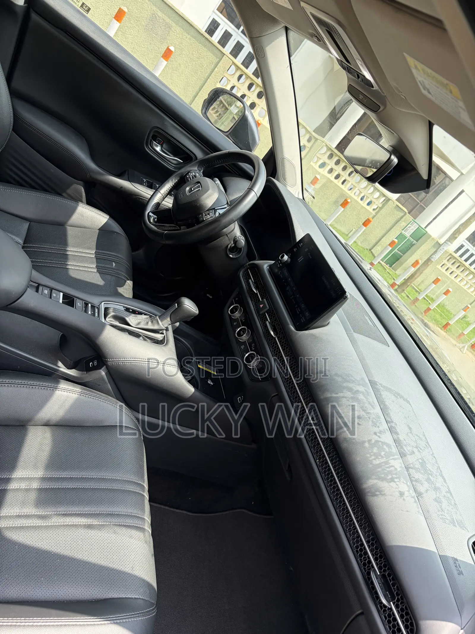 Honda HR-V EX-L AWD CVT w/o BSI 2025 Silver