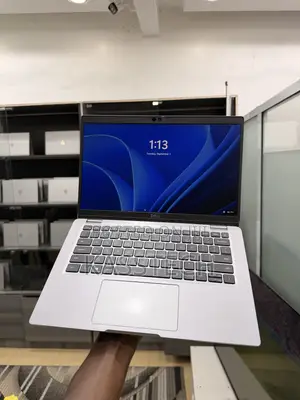 Laptop Dell Latitude 5320 8GB Intel Core i5 SSD 256GB