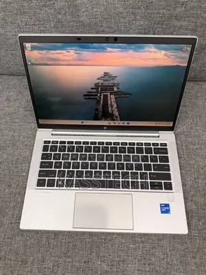 Laptop HP EliteBook 830 G8 8GB Intel Core i5 SSD 256GB