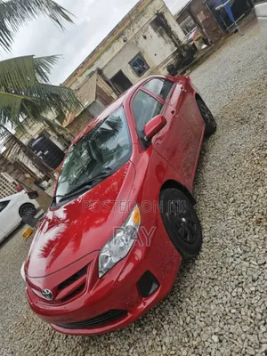 Toyota Corolla 2013 Red