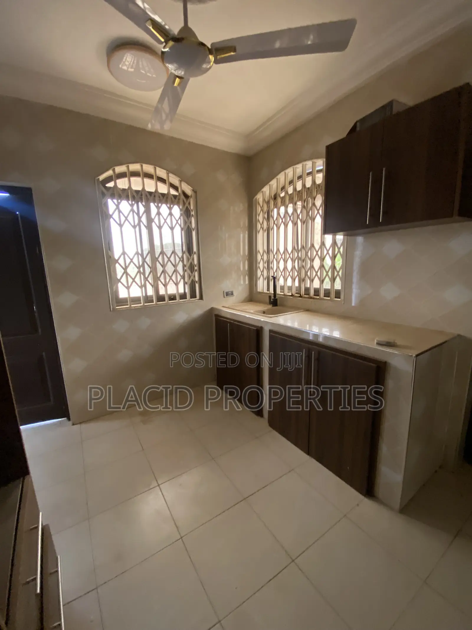 1bdrm Apartment in Ofankor Barrier for rent