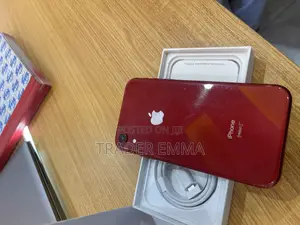 Apple iPhone XR 128 GB Red