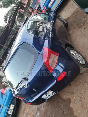 Toyota Vitz 1.3 FWD 5dr 2008 Blue