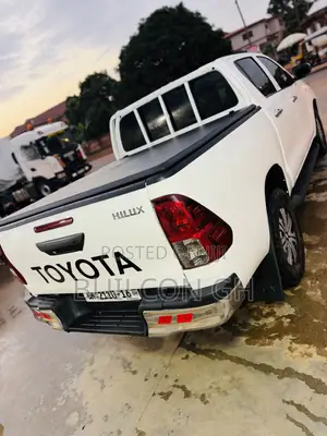 Toyota Hilux Revo Double Cab Deisel 2.8 AWD 2017 White