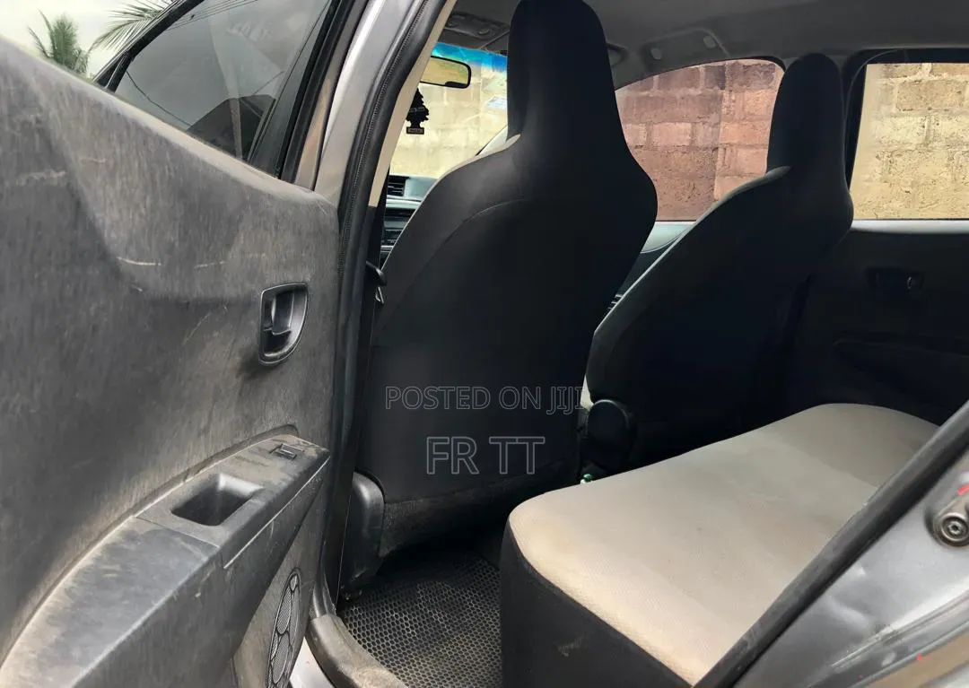 Toyota Vitz 2012 Gray