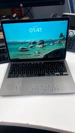 Laptop Apple MacBook Pro 2020 16GB Intel Core i7 SSD 500GB