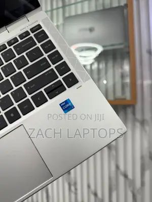 Laptop HP EliteBook 1040 G8 16GB Intel Core i7 SSD 512GB