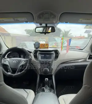 Hyundai Santa Fe SE AWD 2017 White