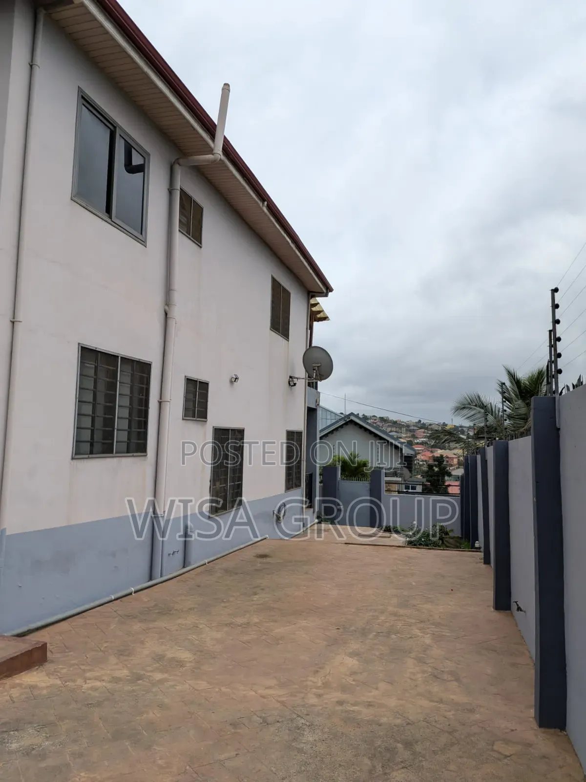4bdrm Duplex in Wisa Group, Accra Metropolitan for rent