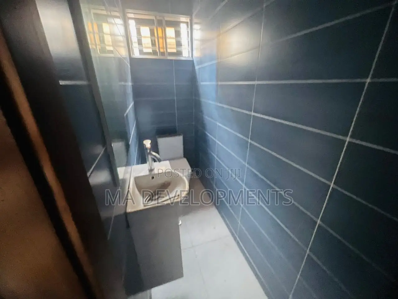 3bdrm House in Madev Realty, Achimota for rent