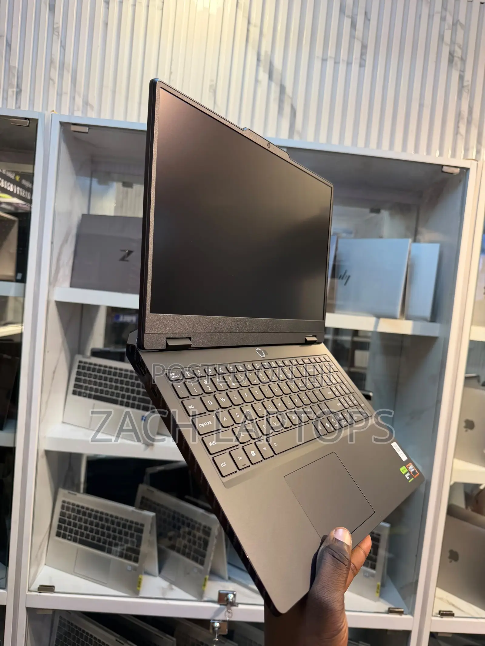 New Laptop Lenovo LOQ 15AHP10 16GB AMD Ryzen 7 SSD 512GB